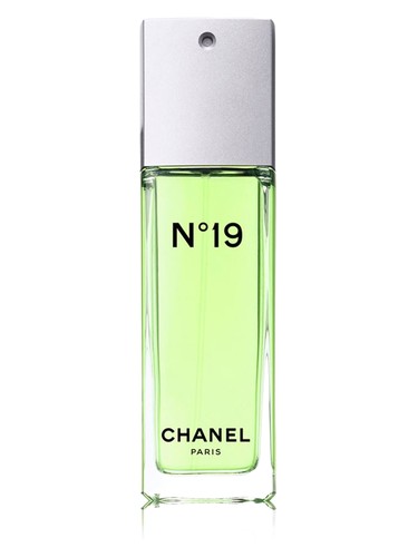 Chanel N°19